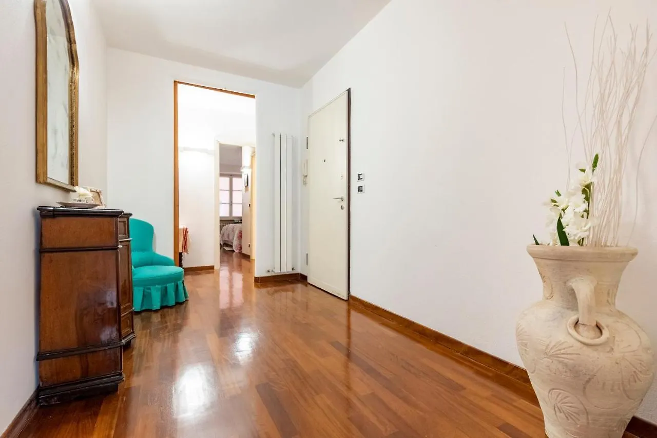 Cavour 9 Apartment 2B 2B 100Mq With Private Garage, In Center Of Rapallo, Wifi, Air Conditioned