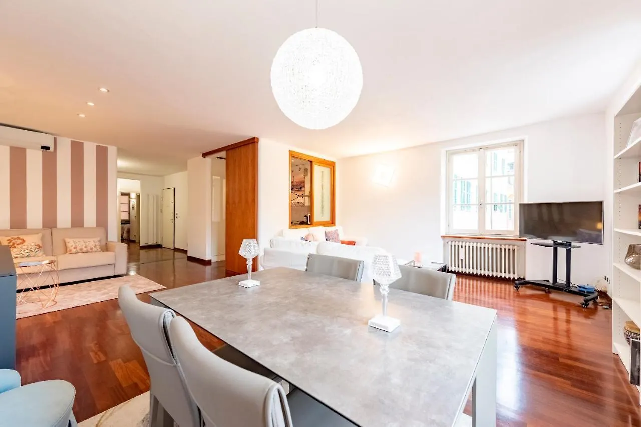 Cavour 9 Apartment 2B 2B 100Mq With Private Garage, In Center Of Rapallo, Wifi, Air Conditioned