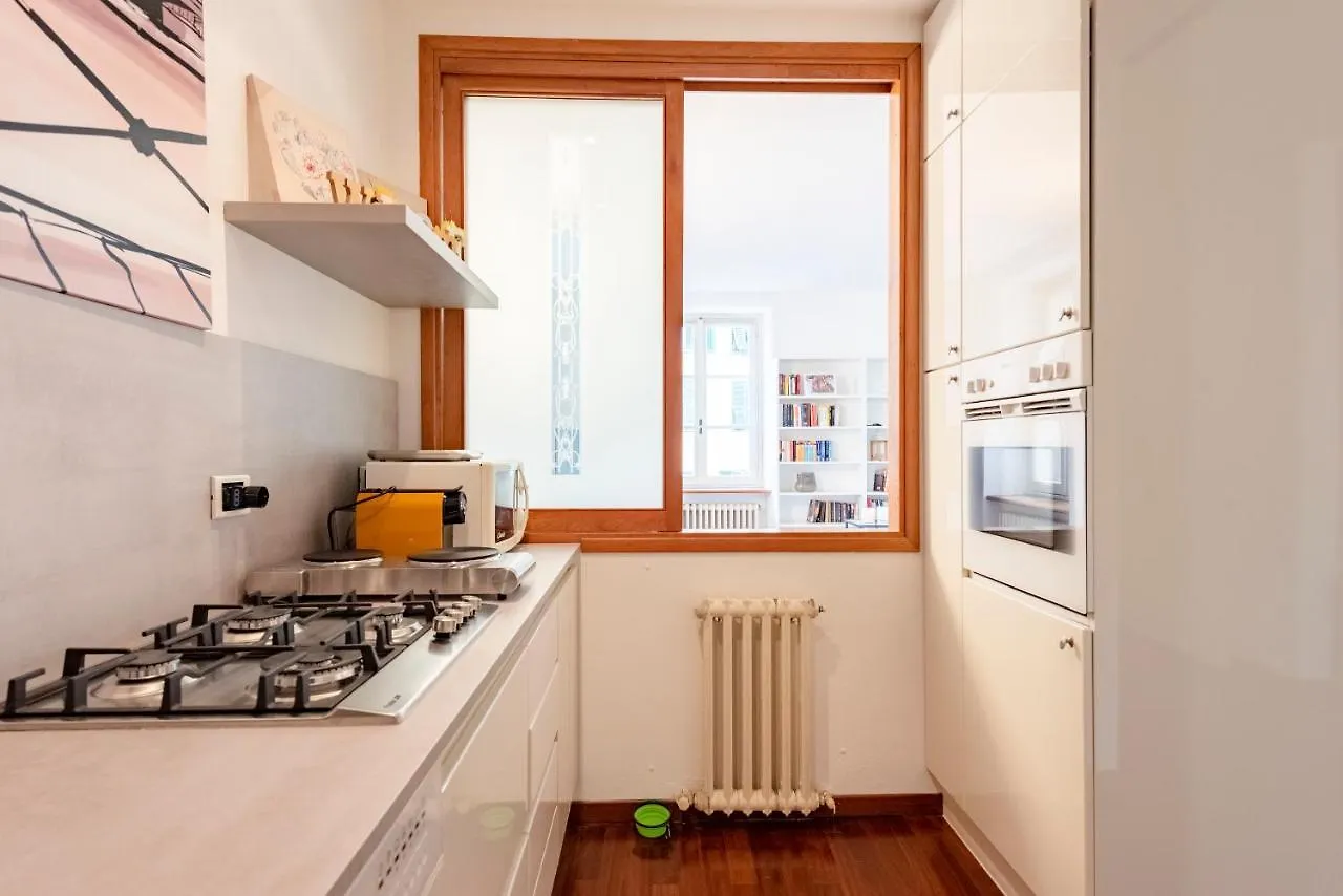Cavour 9 Apartment 2B 2B 100Mq With Private Garage, In Center Of Rapallo, Wifi, Air Conditioned