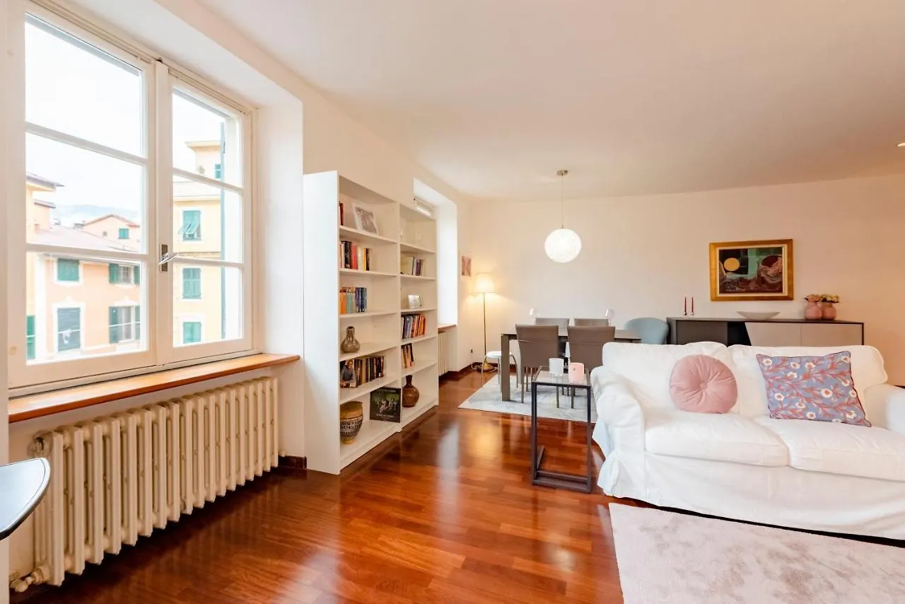 Cavour 9 Apartment 2B 2B 100Mq With Private Garage, In Center Of Rapallo, Wifi, Air Conditioned